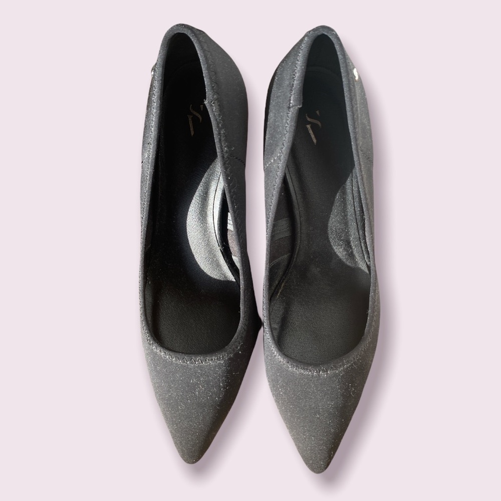 Simply Vera Vera Wang Heels in Black